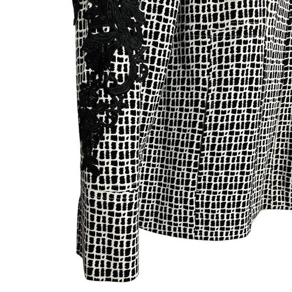 Chicos Womens Black White Lace Applique Ponte Knit Stretch Blazer Jacket 1 8 10 - Picture 4 of 16